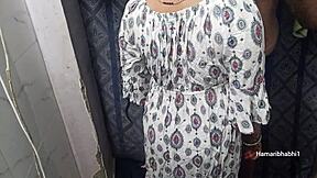 Indian desi aunty enjoys passionate sex