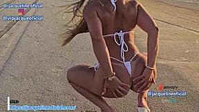 loira linda gostosa de bikini