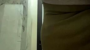 extreme squirting in the gym with jucielussie during quickie workout