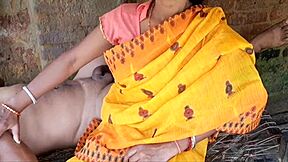Desi bhabhi gets fucked with her beautiful big boobs.