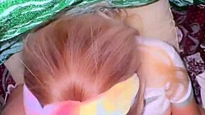 Estudiante primeriza chupándola como una paleta a su profe de matemáticas después de la escuela también le dio su panochita tierna al profe en sus ojos se ve que le gustaba la verga