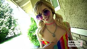 Blonde cutie mackenzie moss gives some raw love to a rough donger