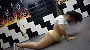 Culona Twerks Her Big Argentinian Ass