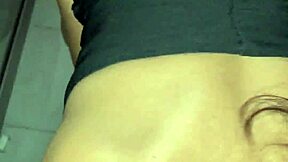 Putaria com meu marido corno e meu cunhado casada safada fode com o cunhado e o marido na casa do amigo do marido