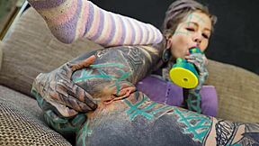 Hippie Plays With Dildo Solo