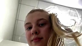 Teen fingers pussy during quick gym session