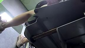 Teen fingers pussy during quick gym session