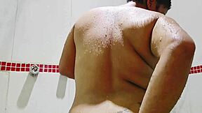 tomei um banho gostoso para fuder com o pauzao