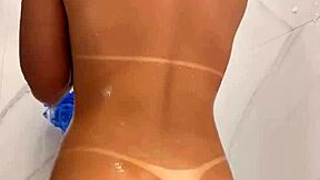 vazou morena gostosa no banho