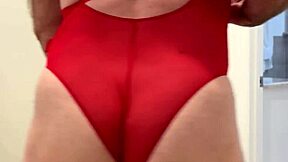 john weeks bisexual crossdresser begs you to fuck him