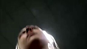 Teen fingers pussy during quick gym session