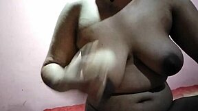 a divorced indian muslim wife shows body