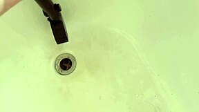 omg this cute petite asian babe pees in the bathtub it's so funny 😜
