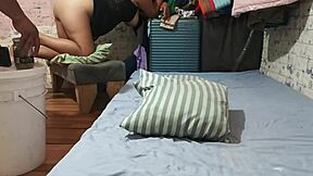toco darle por el culo a mi mujer embarazada en la casa de la suegra tres