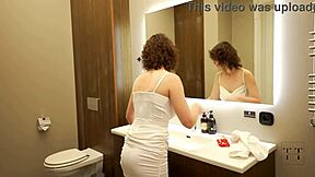 Instead of club they fuck in shower