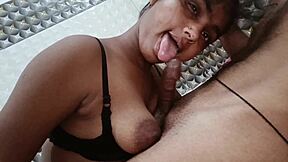 Desi Beauty Gives Messy Oral With Facial