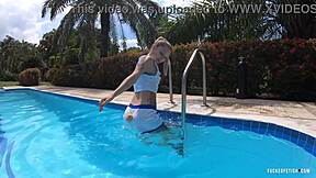 lola bunnies and yessica bunny do slow pool release outdoors