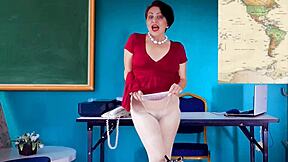 Torcelini school geography lesson seas and oceans full video