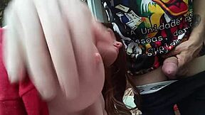 Puxo meu pinto pra fora e mamo a putinha safada sex toy