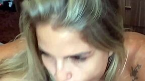 Esposa pede pro marido foder bucetinha e cuzinho