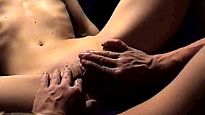 girlfriend reaches orgasm after using cucumber