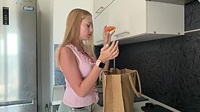 Stepmom chooses between big dick and zucchini