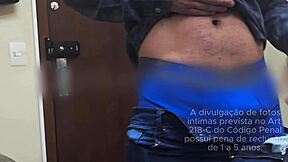 novinho franelinha desceu a calça tímido e terminou com o pau grosso na minha boca