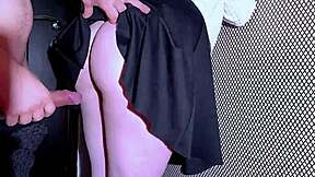 today i surprised my stepson with no panties and he fucked me