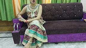 Beautiful bhabhi hidden sex caught by teen boy