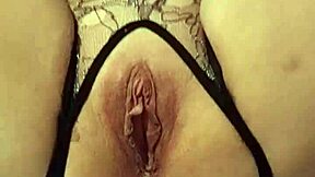 The blonde Spanish woman in lingerie has fun with amateurs