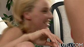 Leggy girls are licking pussies in hot lesbian action