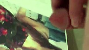 Male masturbation with a happy ending for Amberly II