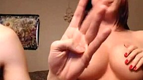 Blonde with big boobs and tits 😍