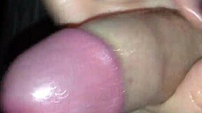 Watch my mature handjob and tell me if you like it.