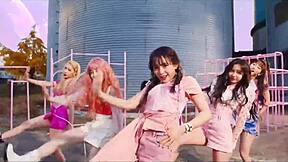 Wadada by Kep1er is an exciting gay-themed performance