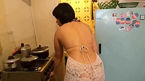 Nicole Cooks And Gives Ass And Pussy To Myke