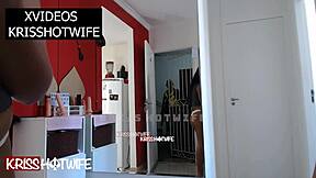 Wife Feels Thrilled Receiving Delivery Guy With Big Ass.