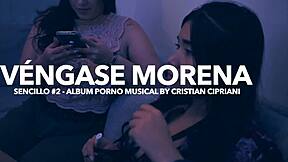 تعالي مورينا، قلي كيف تحبين ذلك مع فتيات برونيت ساخنات وصدرهن الطبيعي الكبير