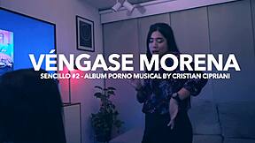 تعالي مورينا، قلي كيف تحبين ذلك مع فتيات برونيت ساخنات وصدرهن الطبيعي الكبير