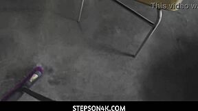 Milf Stepmom Quinn Waters Sucks Huge Cock