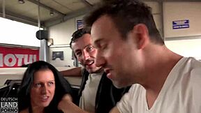 texas patty fucks in limousine. anal gets hot and facial.