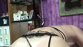 Luna Stretches Her Ass With Huge Dildo