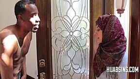 i'm an arabic hoe in hijab fucking a black dude in my neighborhood
