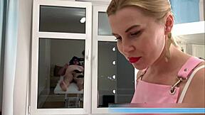 Yo, watch true pro Sugarnadya nail lingama massage on patient!