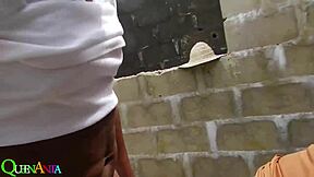 Tre venner laver genforening til intens udendørs threesome