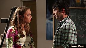 Teen Babe Bent Over in Art Class!