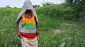 Desi Indian Bhabhi Gets Hard Fucked in Latest Homemade Clip