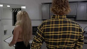 Real Estate Agent Fucks His Client Hard, OMG! 😲