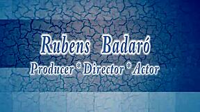 Blondie busty offers pussy to public wanker in square