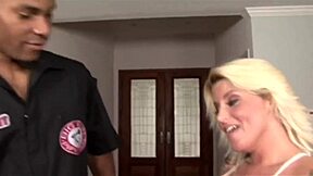 summer says, 'wow, that huge cock makes me open my ass 😍'